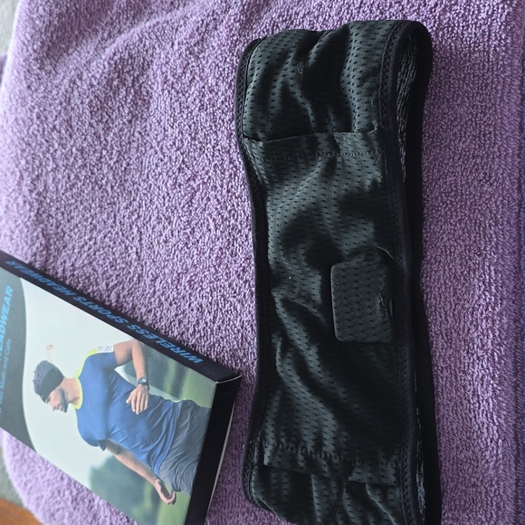 Wireless sports headgear Musicozy for music and calls like earbuds but headband - Picture 3 of 5